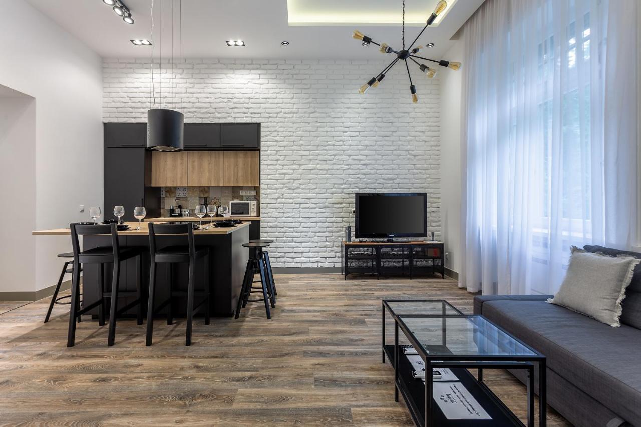 Alder Bridge Apartment Budapest Eksteriør billede